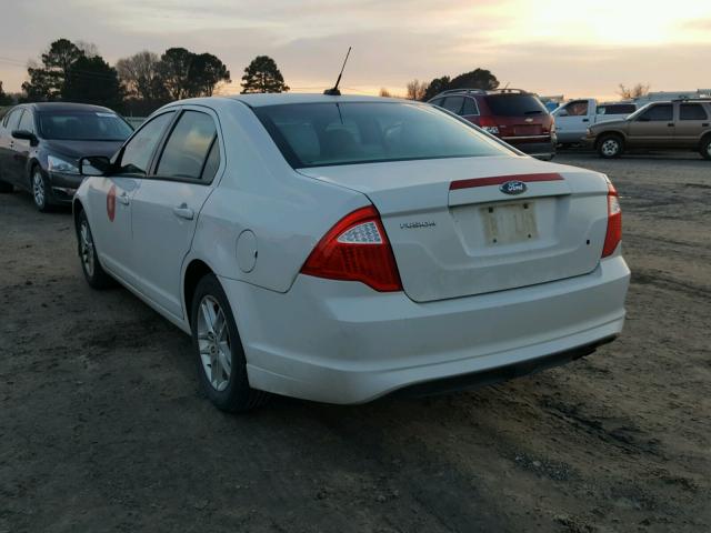 3FAHP0GA7BR293353 - 2011 FORD FUSION S WHITE photo 3