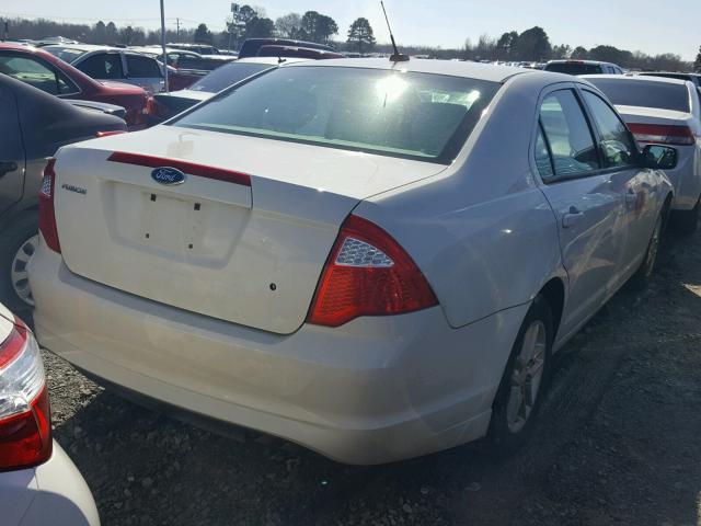 3FAHP0GA7BR293353 - 2011 FORD FUSION S WHITE photo 4