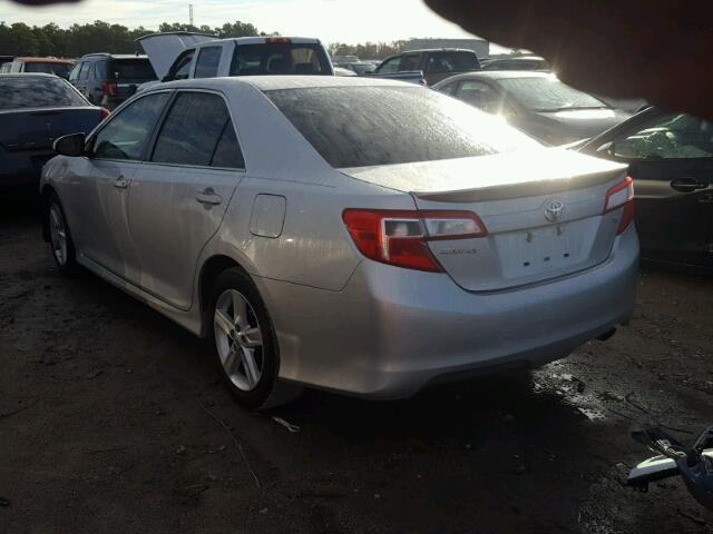 4T1BF1FK3EU334640 - 2014 TOYOTA CAMRY L SILVER photo 3