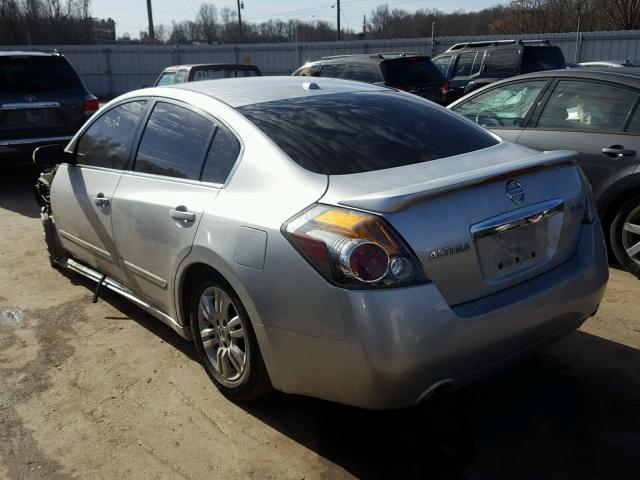 1N4AL2AP1AN442282 - 2010 NISSAN ALTIMA BAS SILVER photo 3