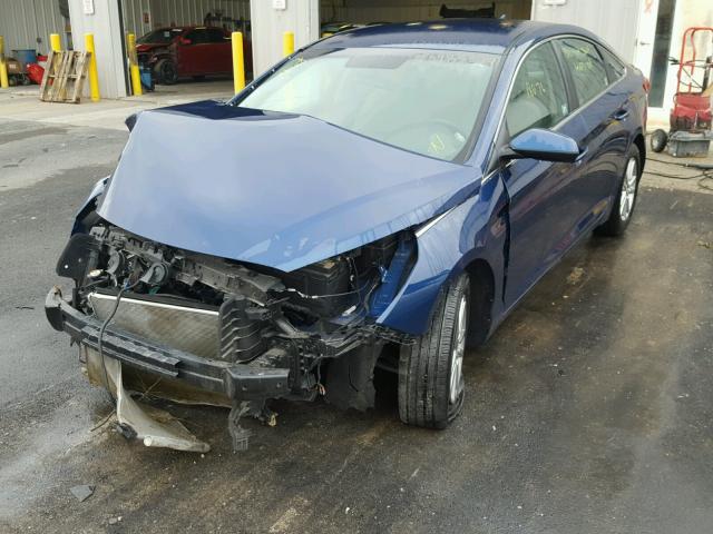 5NPE24AF7HH545539 - 2017 HYUNDAI SONATA SE BLUE photo 2