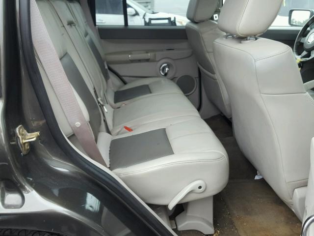 1J8HG58256C337507 - 2006 JEEP COMMANDER TAN photo 6