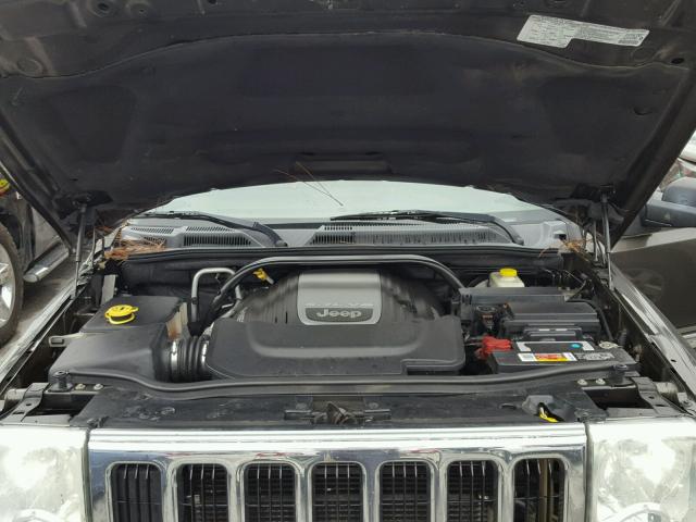 1J8HG58256C337507 - 2006 JEEP COMMANDER TAN photo 7