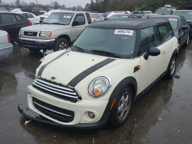 WMWZF3C50BTX81745 - 2011 MINI COOPER CLU WHITE photo 2