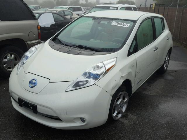 JN1AZ0CP4BT004916 - 2011 NISSAN LEAF SV WHITE photo 2