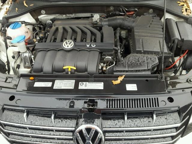 1VWBM7A35CC055106 - 2012 VOLKSWAGEN PASSAT SE WHITE photo 7