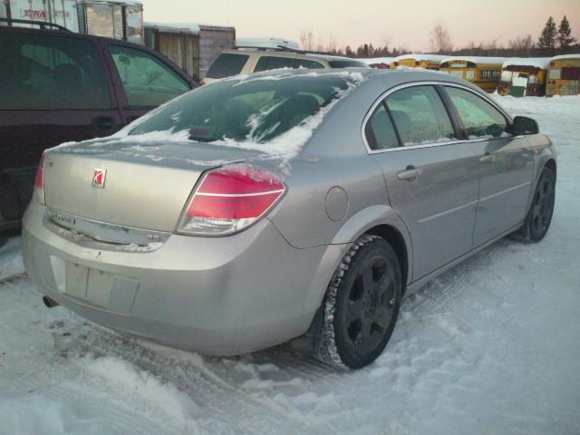 1G8ZS57N28F111202 - 2008 SATURN AURA XE SILVER photo 4