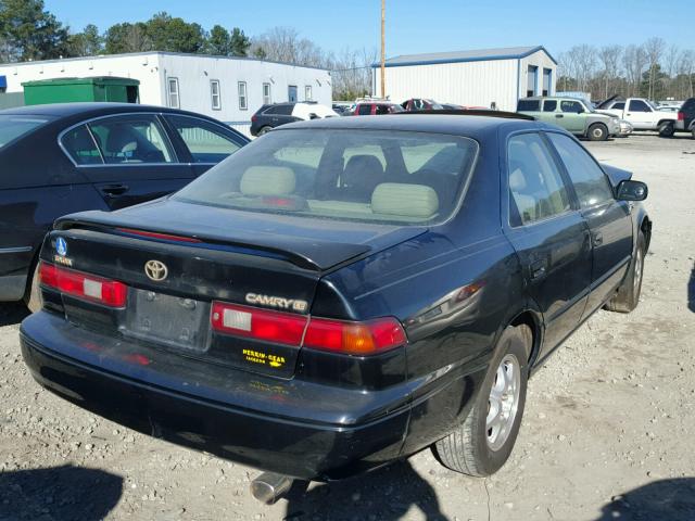 JT2BG22K2X0326173 - 1999 TOYOTA CAMRY LE BLACK photo 4