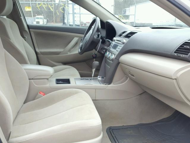 4T1BE46K39U900404 - 2009 TOYOTA CAMRY BASE WHITE photo 5