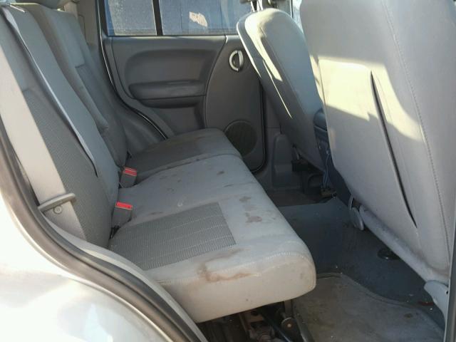 1J4GL58K45W723390 - 2005 JEEP LIBERTY LI SILVER photo 6