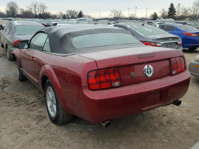 1ZVFT84NX75246456 - 2007 FORD MUSTANG RED photo 3