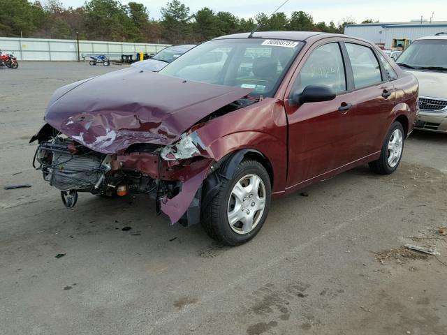 1FAHP34N36W120246 - 2006 FORD FOCUS ZX4 MAROON photo 2