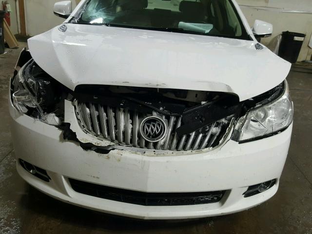 1G4GD5E34CF115877 - 2012 BUICK LACROSSE P WHITE photo 9