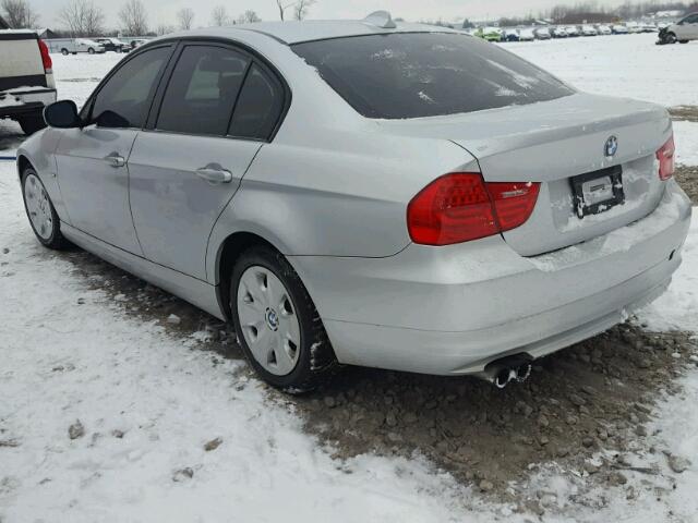 WBAPG73569A401096 - 2009 BMW 323 I SILVER photo 3