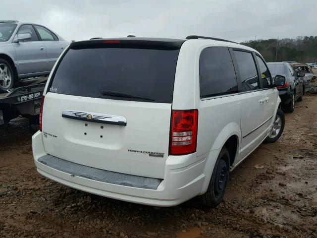 2A8HR54109R592178 - 2009 CHRYSLER TOWN & COU WHITE photo 4