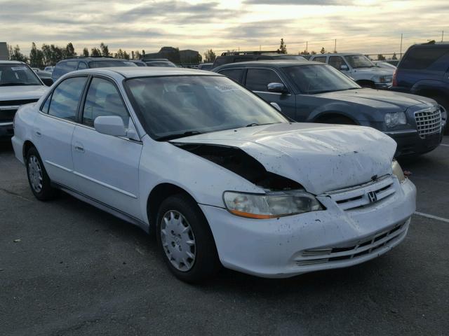 1HGCG66512A077490 - 2002 HONDA ACCORD LX WHITE photo 1