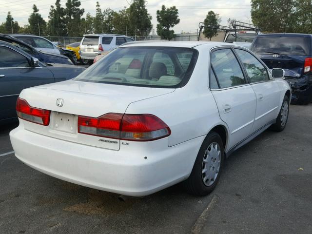 1HGCG66512A077490 - 2002 HONDA ACCORD LX WHITE photo 4