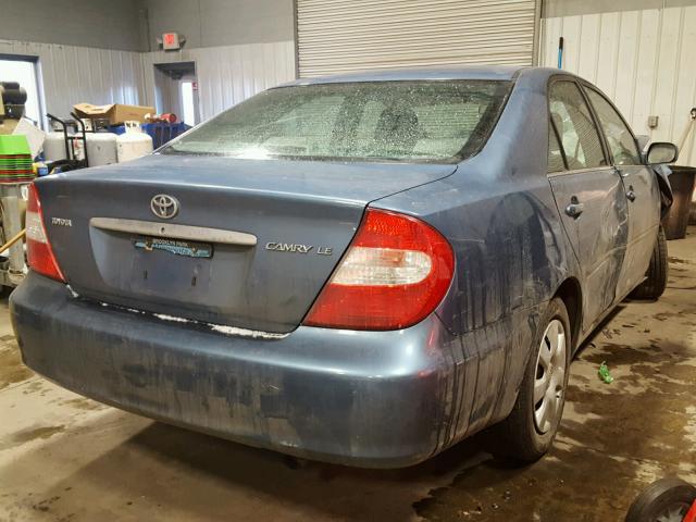 4T1BE32K43U764095 - 2003 TOYOTA CAMRY LE BLUE photo 4