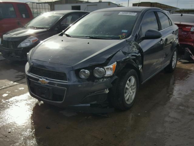 1G1JC5SH0D4175335 - 2013 CHEVROLET SONIC LT GRAY photo 2