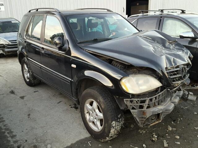 4JGAB54E0YA154601 - 2000 MERCEDES-BENZ ML 320 BLACK photo 1