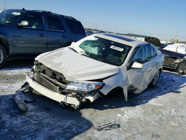 1G11H5SL5EF117345 - 2014 CHEVROLET MALIBU LTZ WHITE photo 2