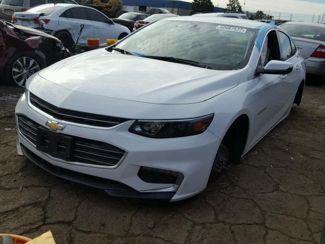 1G1ZD5STXJF137406 - 2018 CHEVROLET MALIBU LT WHITE photo 2