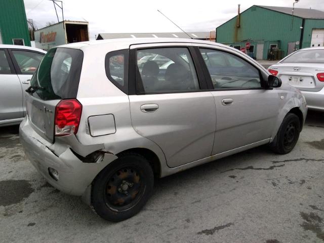 KL2TD65627B745707 - 2007 PONTIAC WAVE SILVER photo 4