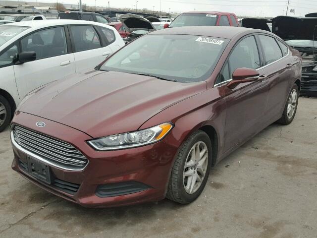 3FA6P0H75GR260885 - 2016 FORD FUSION SE BURGUNDY photo 2