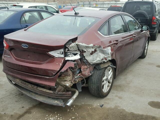 3FA6P0H75GR260885 - 2016 FORD FUSION SE BURGUNDY photo 4