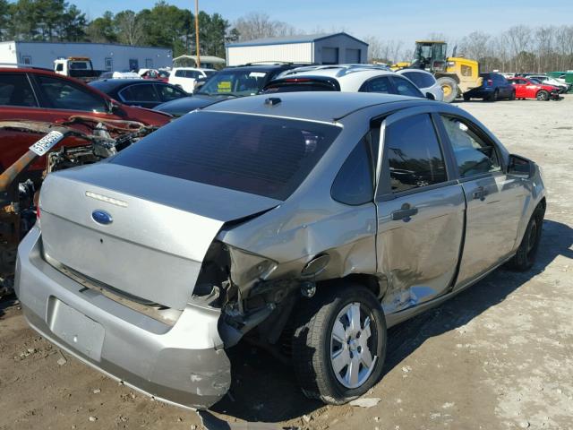 1FAHP34N78W139563 - 2008 FORD FOCUS S/SE SILVER photo 4