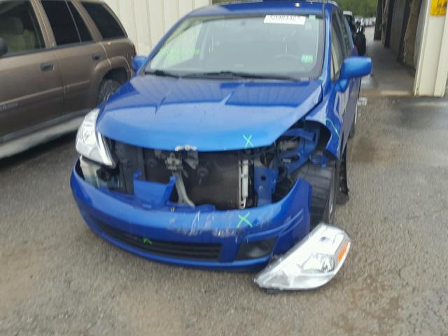 3N1BC13EX7L445634 - 2007 NISSAN VERSA S BLUE photo 9