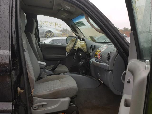 1J4GL38KX5W688200 - 2005 JEEP LIBERTY RE BLACK photo 5