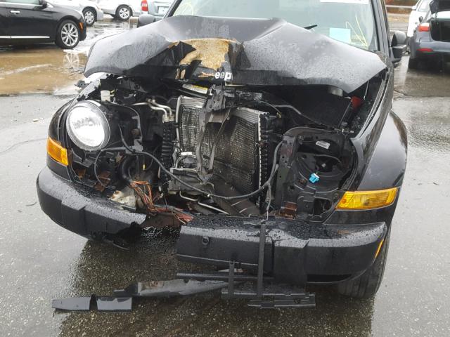 1J4GL38KX5W688200 - 2005 JEEP LIBERTY RE BLACK photo 9