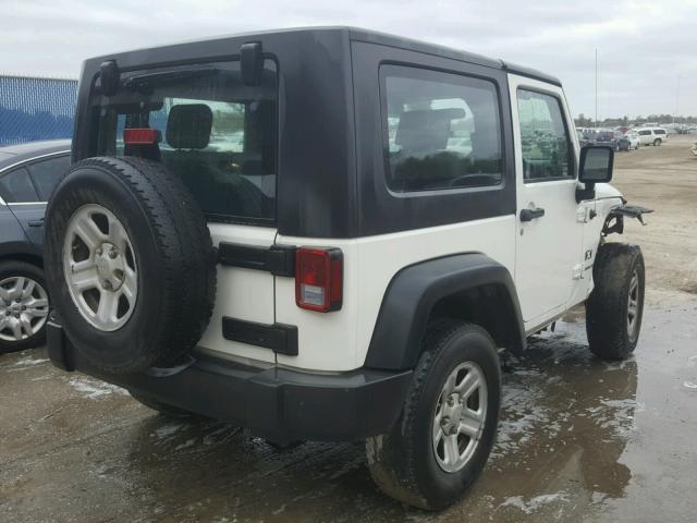 1J4FZ24168L554369 - 2008 JEEP WRANGLER X WHITE photo 4