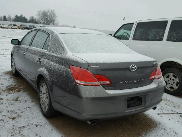 4T1BK36B27U244048 - 2007 TOYOTA AVALON XL GRAY photo 3