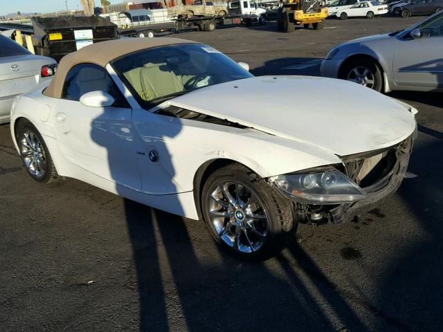 4USBU33526LW66915 - 2006 BMW Z4 3.0 WHITE photo 1