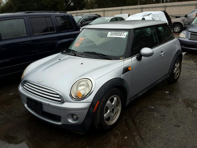 WMWMF33578TT67915 - 2008 MINI COOPER SILVER photo 2