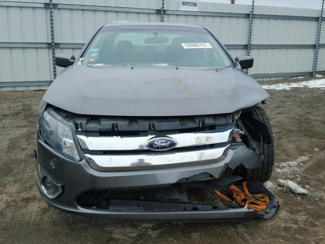 3FAHP0HA8AR205830 - 2010 FORD FUSION SE GRAY photo 9