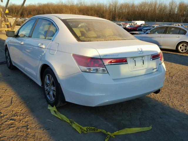 1HGCP2F65CA000818 - 2012 HONDA ACCORD SE WHITE photo 3