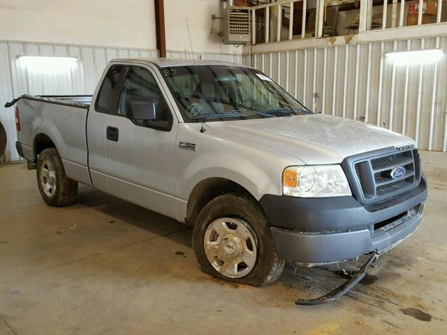 1FTRF12275NB05865 - 2005 FORD F150 SILVER photo 1