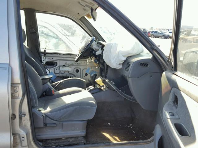 KNDJB723715695693 - 2001 KIA SPORTAGE GRAY photo 5