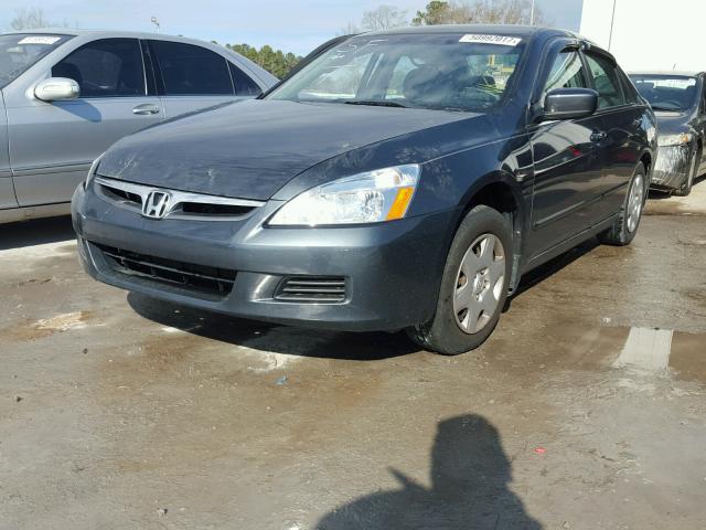 3HGCM56467G706289 - 2007 HONDA ACCORD LX GRAY photo 2