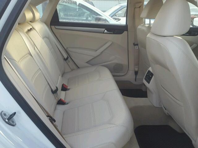 1VWBV7A30FC005876 - 2015 VOLKSWAGEN PASSAT SE WHITE photo 6