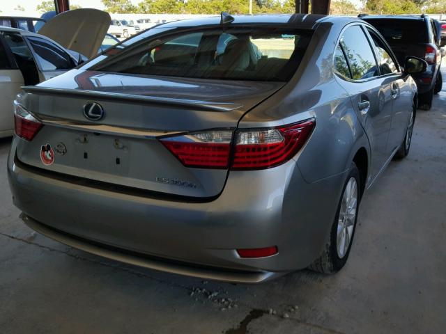 JTHBW1GG0F2082047 - 2015 LEXUS ES 300H GRAY photo 4