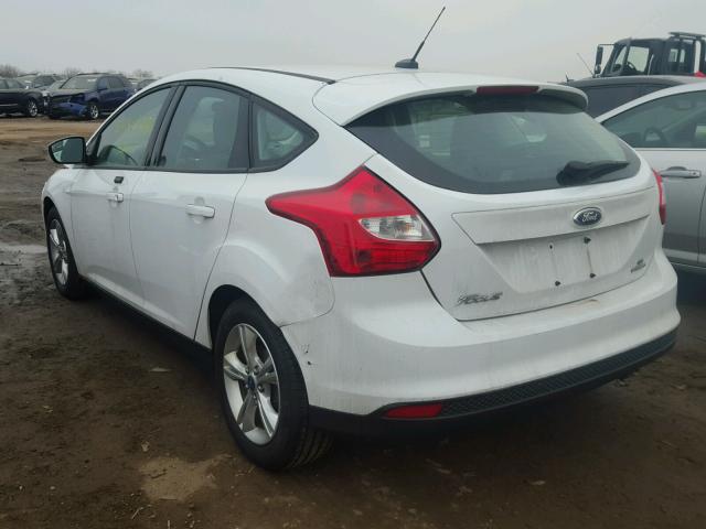 1FADP3K26DL217995 - 2013 FORD FOCUS SE WHITE photo 3