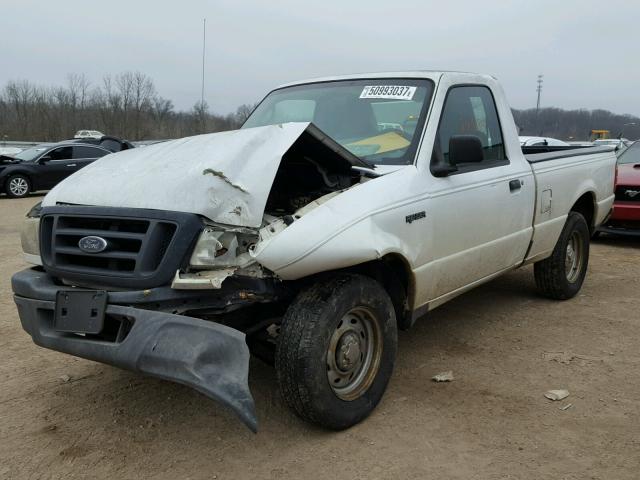 1FTYR10D44PA44209 - 2004 FORD RANGER WHITE photo 2