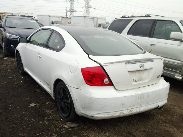 JTKDE177950010411 - 2005 TOYOTA SCION TC WHITE photo 3