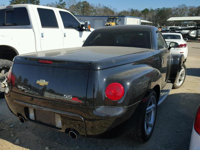 1GCES14P34B108829 - 2004 CHEVROLET SSR BLACK photo 4