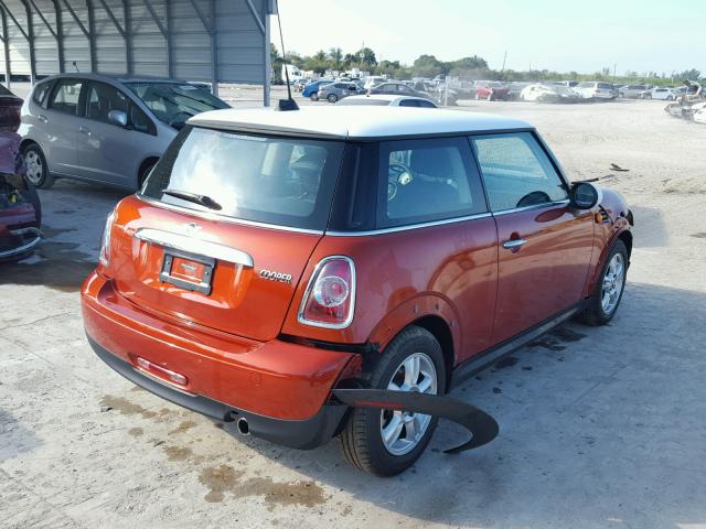 WMWSU3C50DT685091 - 2013 MINI COOPER RED photo 4