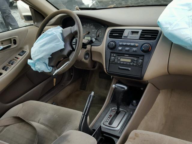 1HGCG56461A098903 - 2001 HONDA ACCORD LX TAN photo 9